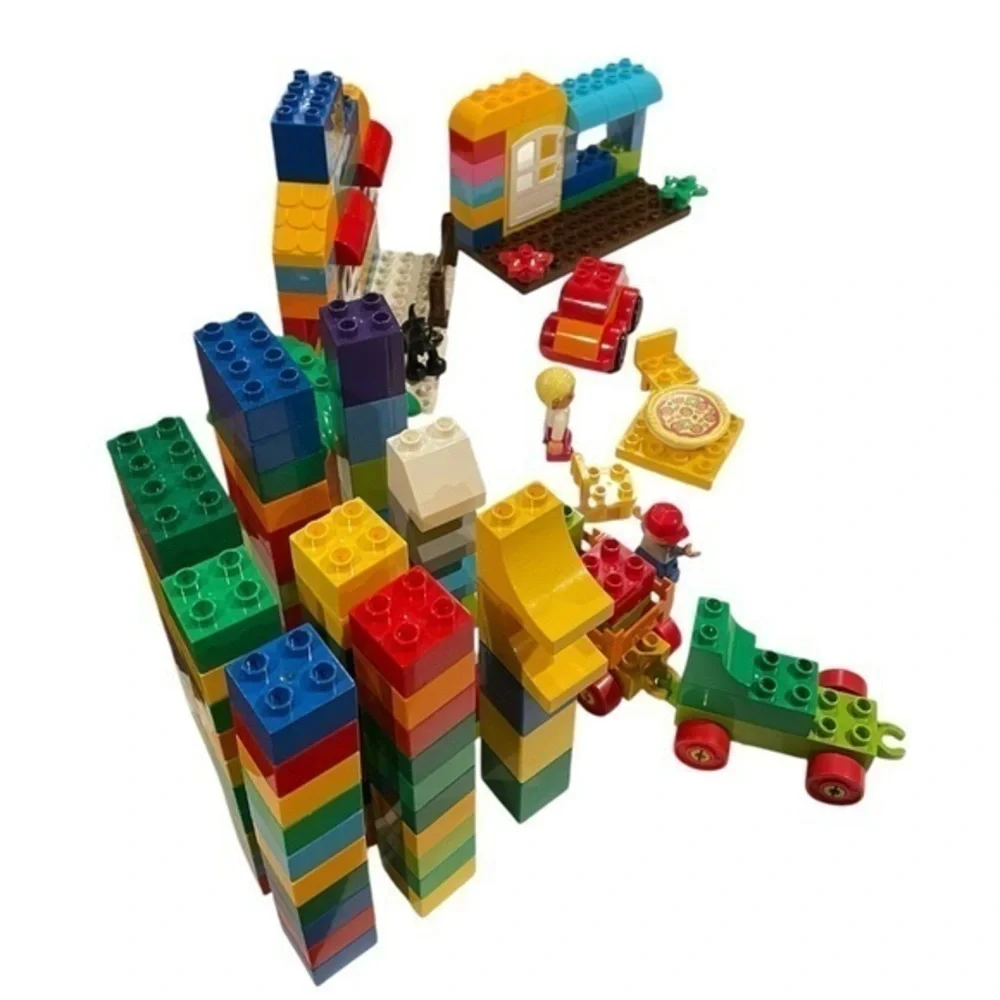 Lego 150+ pieces
